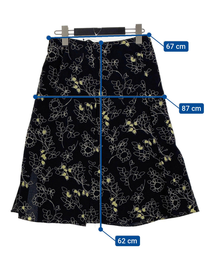 MARNI กระโปรงยาวถึงเข่า