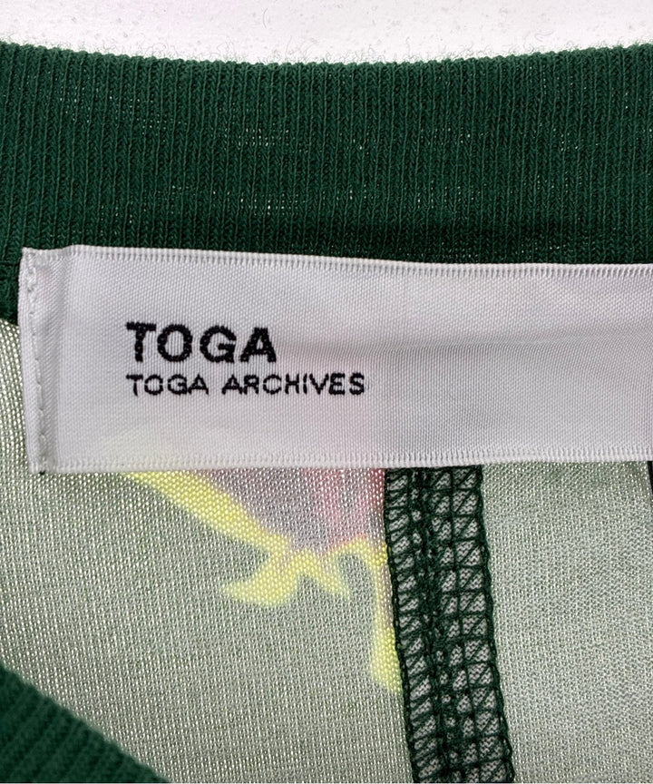 TOGA เสื้อยืด/เสื้อท็อปส์