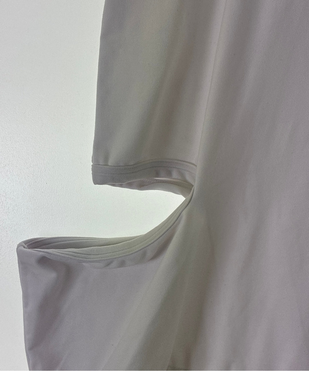 COMME des GARCONS เสื้อยืด/เสื้อท็อปส์