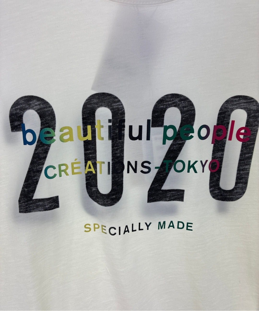 beautiful people เสื้อยืด/เสื้อท็อปส์