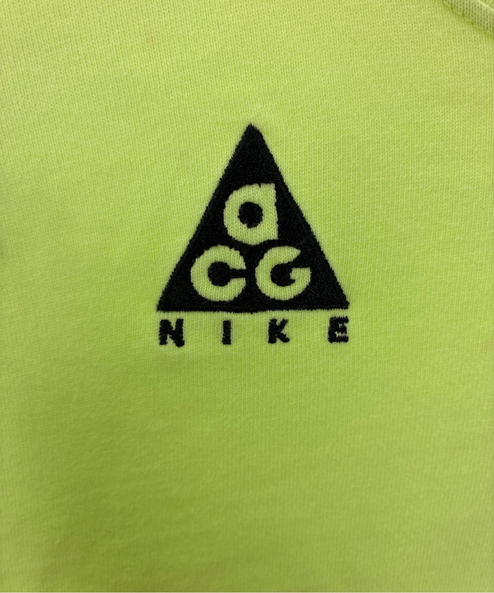 NIKE ACG เสื้อยืด/เสื้อท็อปส์