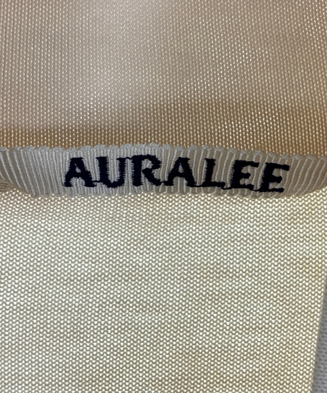 AURALEE เสื้อยืด/เสื้อท็อปส์