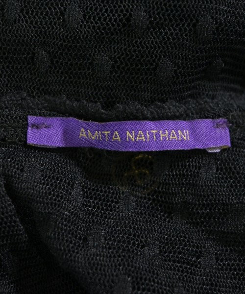 Amita Naithani เสื้อสตรี