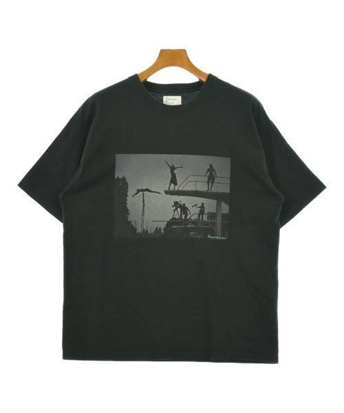 The Internatiiional เสื้อยืด/เสื้อท็อปส์