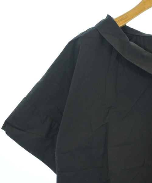 IL VENTO & LA SETA เสื้อสตรี