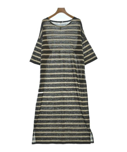 TUTIE. ชุดเดรส