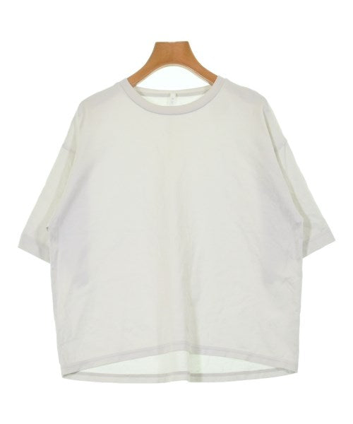 TUTIE. เสื้อยืด/เสื้อท็อปส์