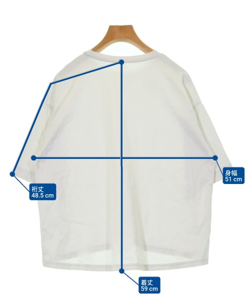 TUTIE. เสื้อยืด/เสื้อท็อปส์