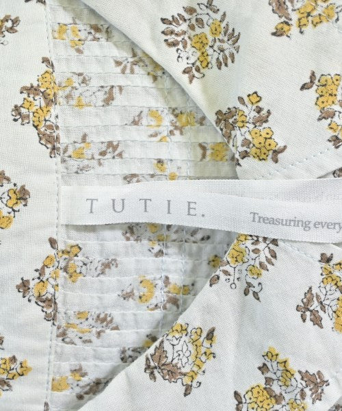 TUTIE. เดรสที่เป็นเสื้อเชิ้ตตัวยาว