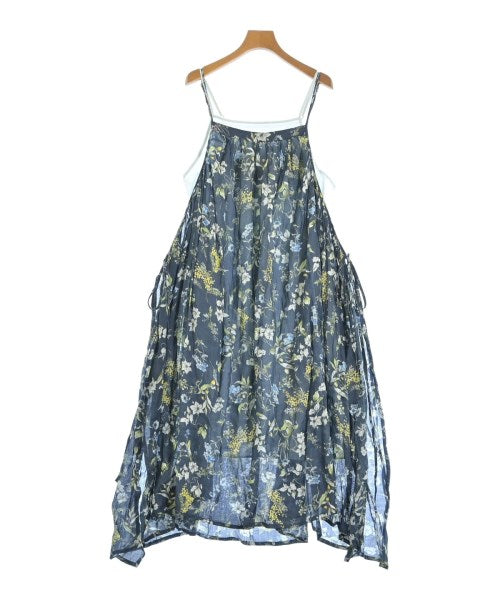 TUTIE. ชุดเดรส