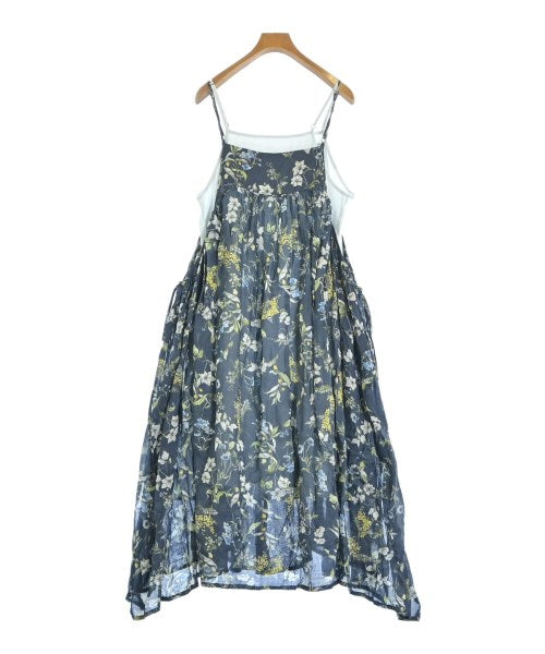 TUTIE. ชุดเดรส