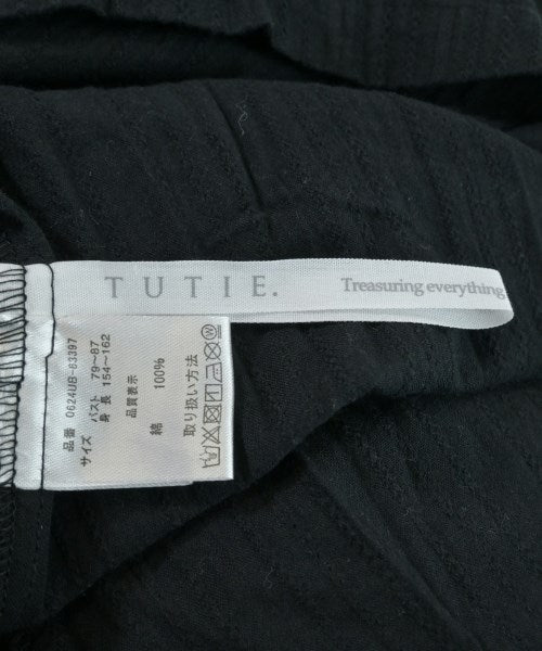 TUTIE. ชุดเดรส