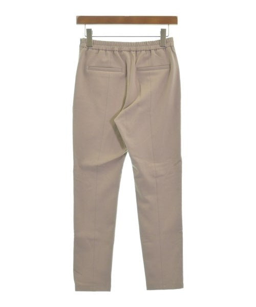 CAST: กางเกง อื่น