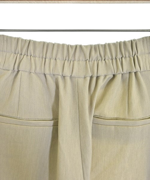 CAST: กางเกง อื่น