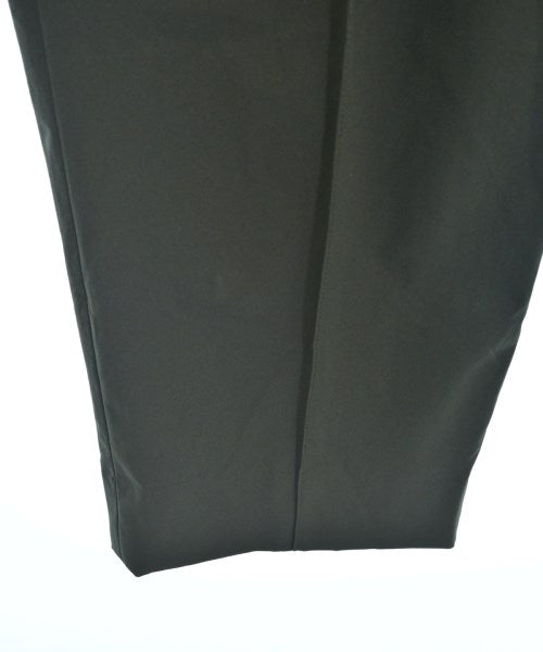 CAST: กางเกง อื่น