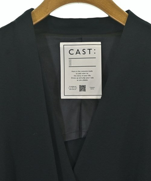 CAST: แจ็คเก็ตไม่มีปก