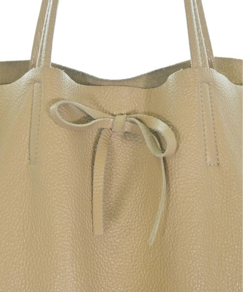 BORSE IN PELLE กระเป๋าถือขนาดใหญ่