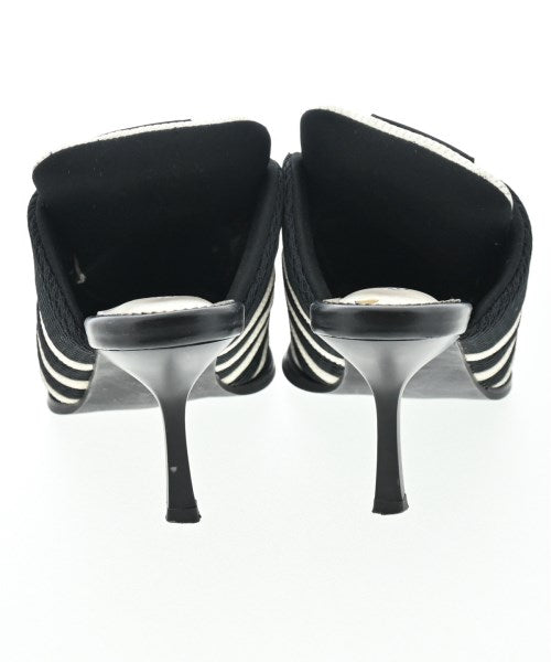 YELLO รองเท้าแตะ