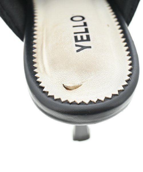 YELLO รองเท้าแตะ