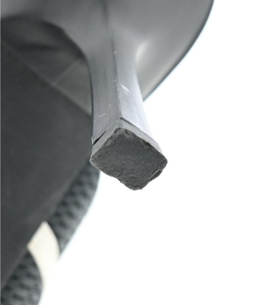 YELLO รองเท้าแตะ