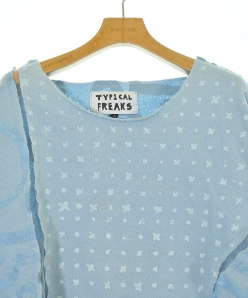 TYPICAL FREAKS เสื้อยืด/เสื้อท็อปส์