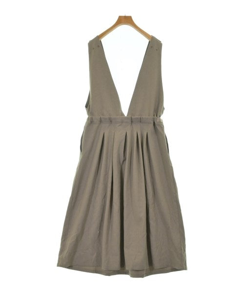 EKAL ชุดเดรส