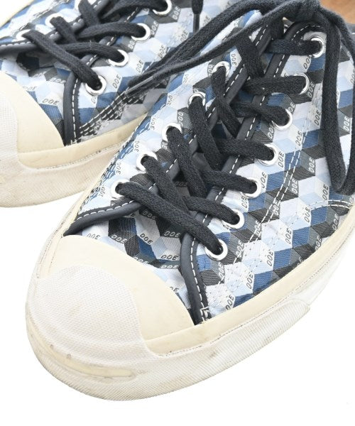 DOE รองเท้าผ้าใบ