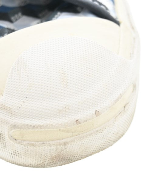 DOE รองเท้าผ้าใบ