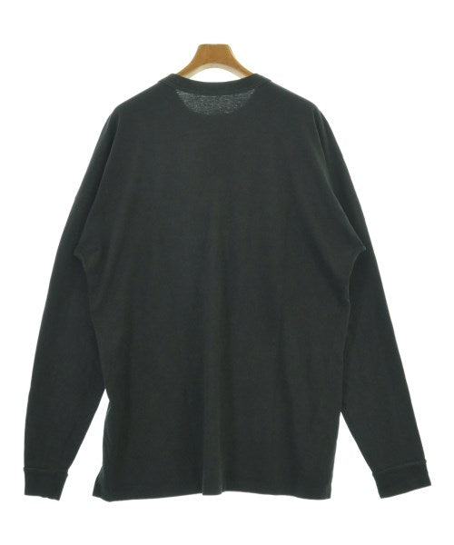 EASTFAREAST เสื้อยืด/เสื้อท็อปส์