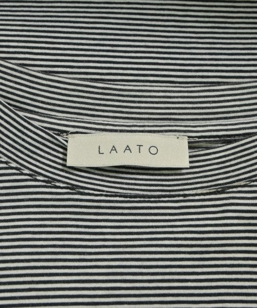 LAATO เสื้อยืด/เสื้อท็อปส์
