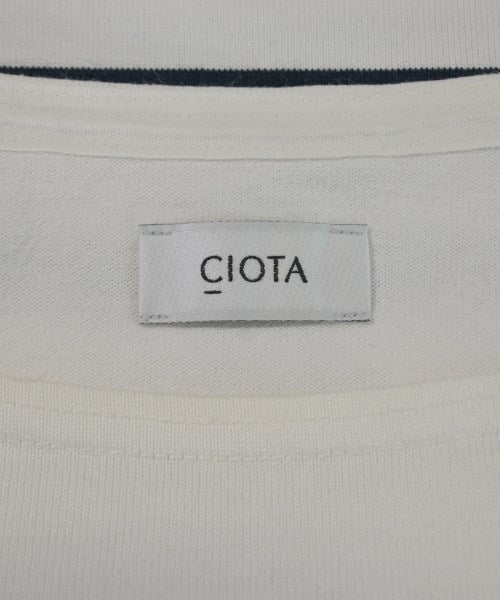 CIOTA เสื้อยืด/เสื้อท็อปส์