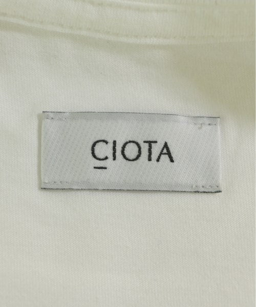 CIOTA เสื้อยืด/เสื้อท็อปส์