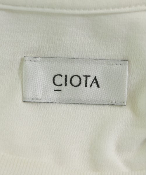 CIOTA เสื้อยืด/เสื้อท็อปส์