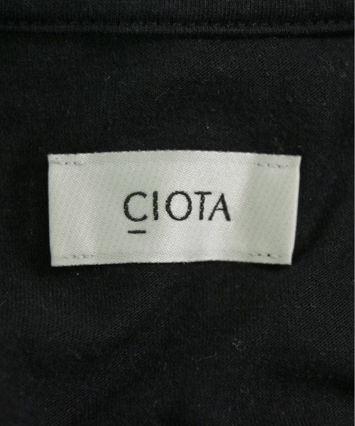 CIOTA เสื้อยืด/เสื้อท็อปส์
