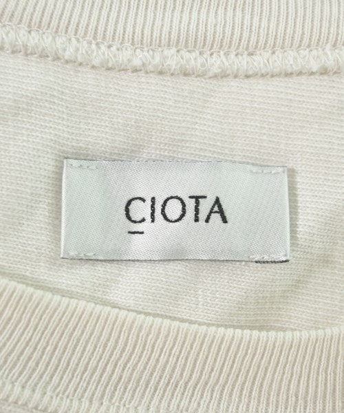 CIOTA เสื้อยืด/เสื้อท็อปส์
