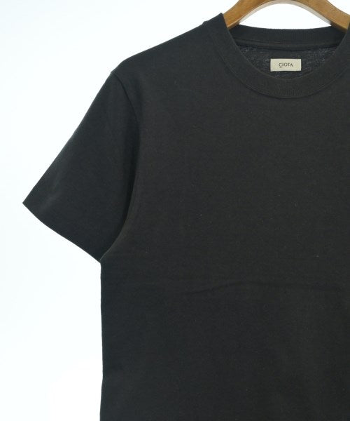 CIOTA เสื้อยืด/เสื้อท็อปส์