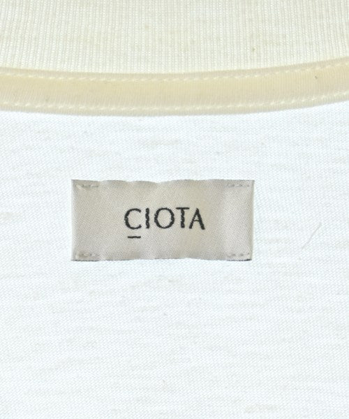 CIOTA เสื้อยืด/เสื้อท็อปส์