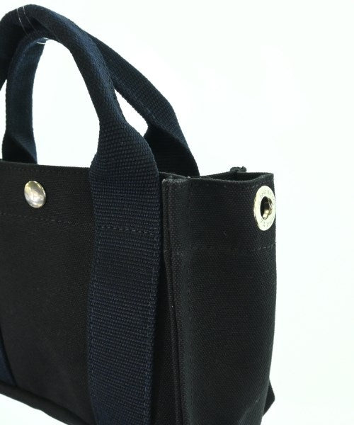 FRANCOIS RENIER กระเป๋าสะพาย