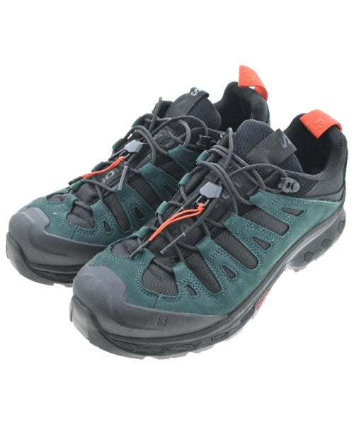 GR10K รองเท้าผ้าใบ