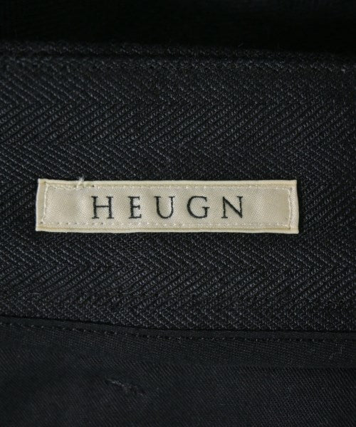 HEUGN กางเกงขาสั้น