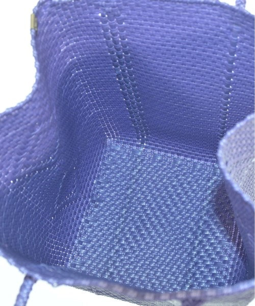 Letra กระเป๋าทรงตะกร้า