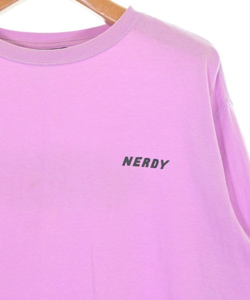 NERDY เสื้อยืด/เสื้อท็อปส์