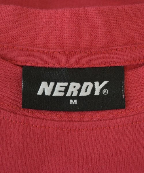 NERDY เสื้อยืด/เสื้อท็อปส์