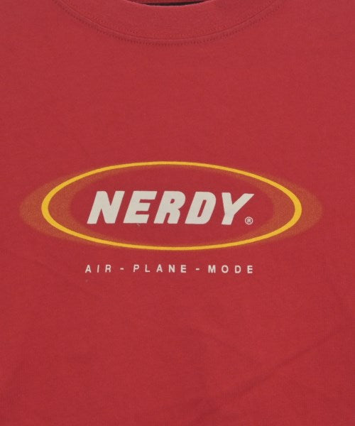 NERDY เสื้อยืด/เสื้อท็อปส์