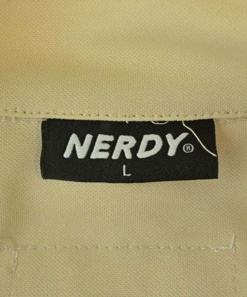 NERDY เสื้อยืด/เสื้อท็อปส์