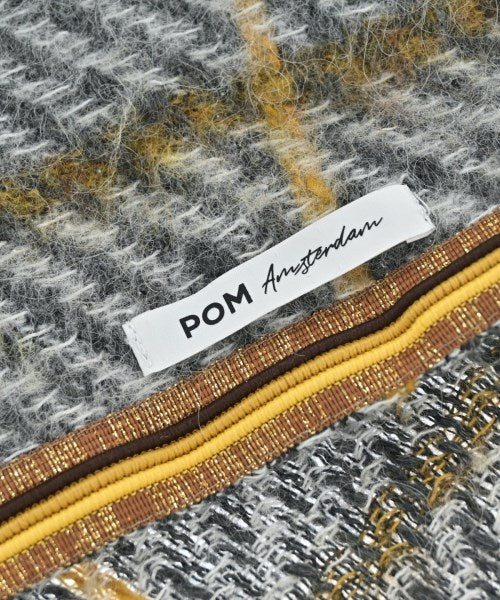pom AMSTERDAM ผ้าคลุมไหล่