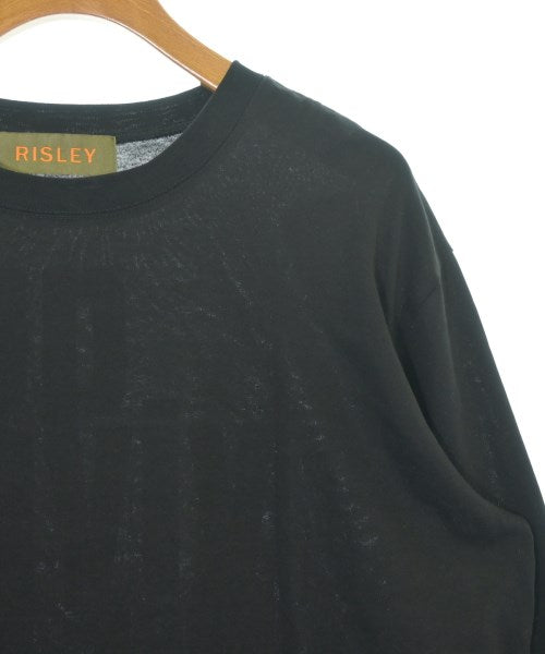 Risley เสื้อยืด/เสื้อท็อปส์