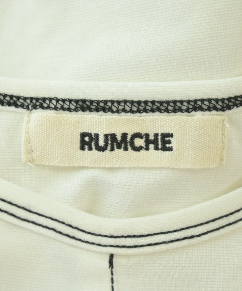 RUMCHE เสื้อยืด/เสื้อท็อปส์