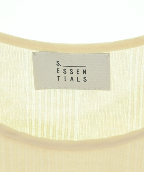 S.ESSENTIALS เสื้อยืด/เสื้อท็อปส์