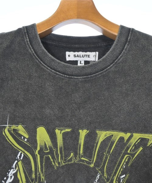 SALUTE เสื้อยืด/เสื้อท็อปส์